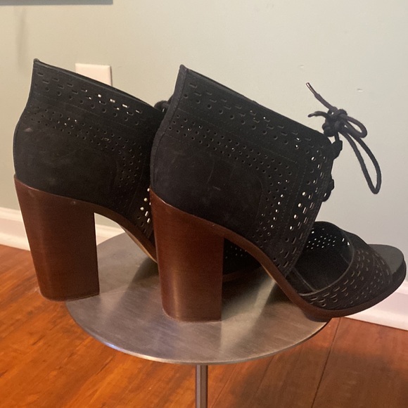 GIANNI BINI GYPSIE DAZE LACE UP BLOCK HEELS - Picture 7 of 8